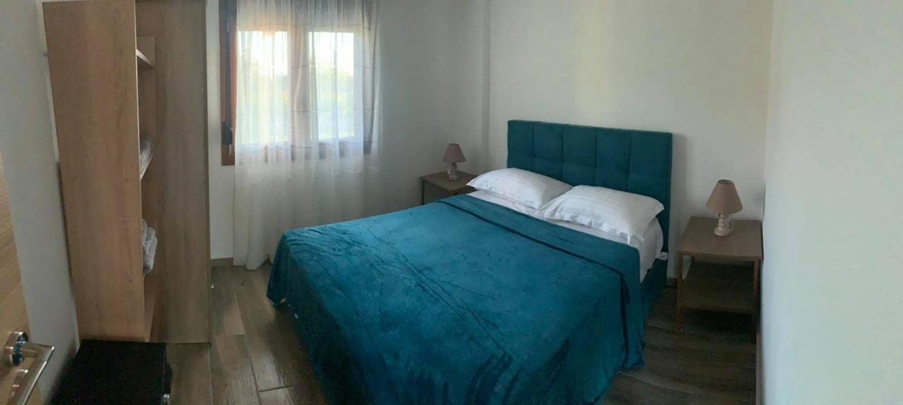 To Petrino Spiti Διαμέρισμα Ποσείδι Εξωτερικό φωτογραφία