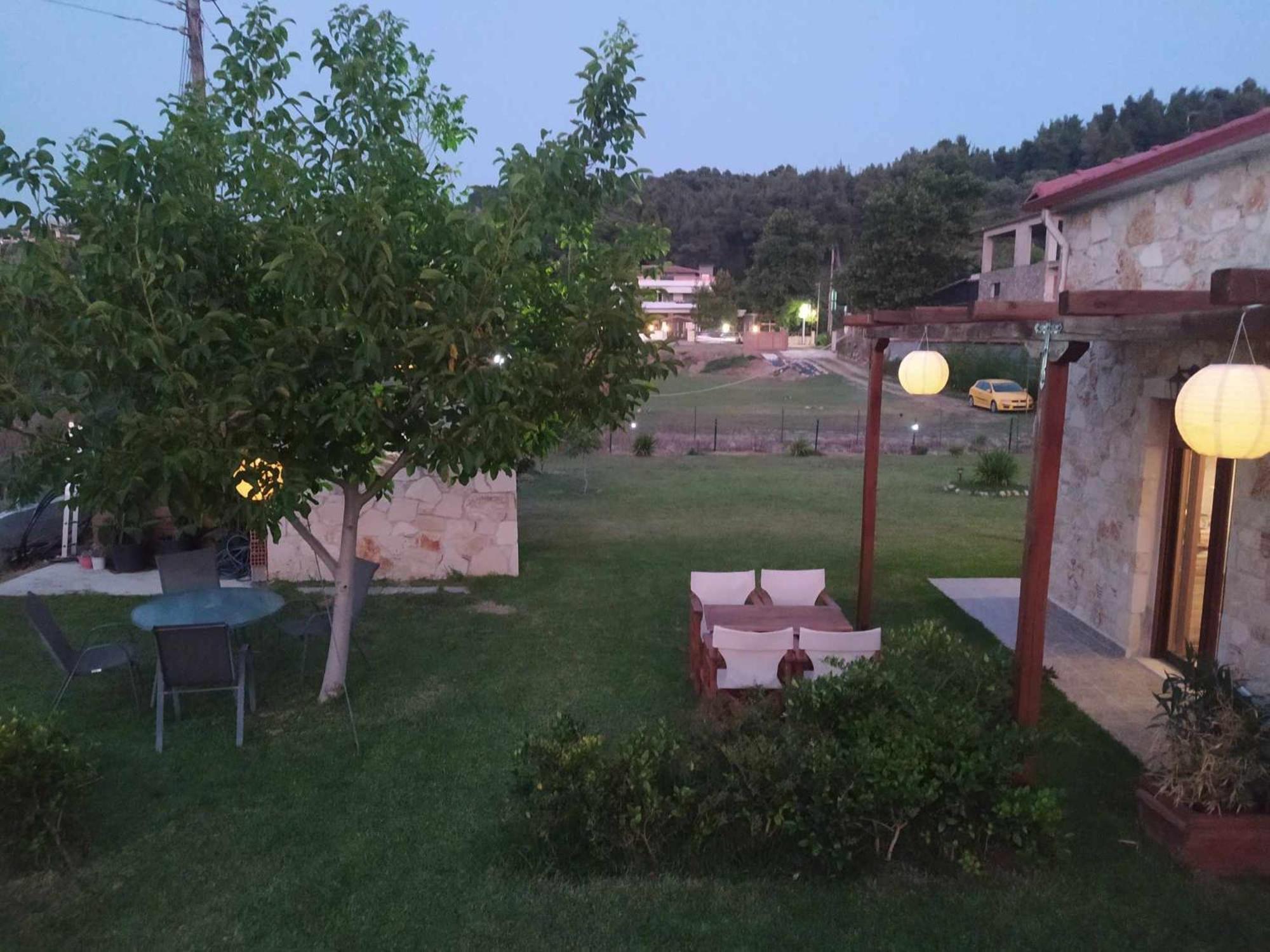 To Petrino Spiti Διαμέρισμα Ποσείδι Εξωτερικό φωτογραφία