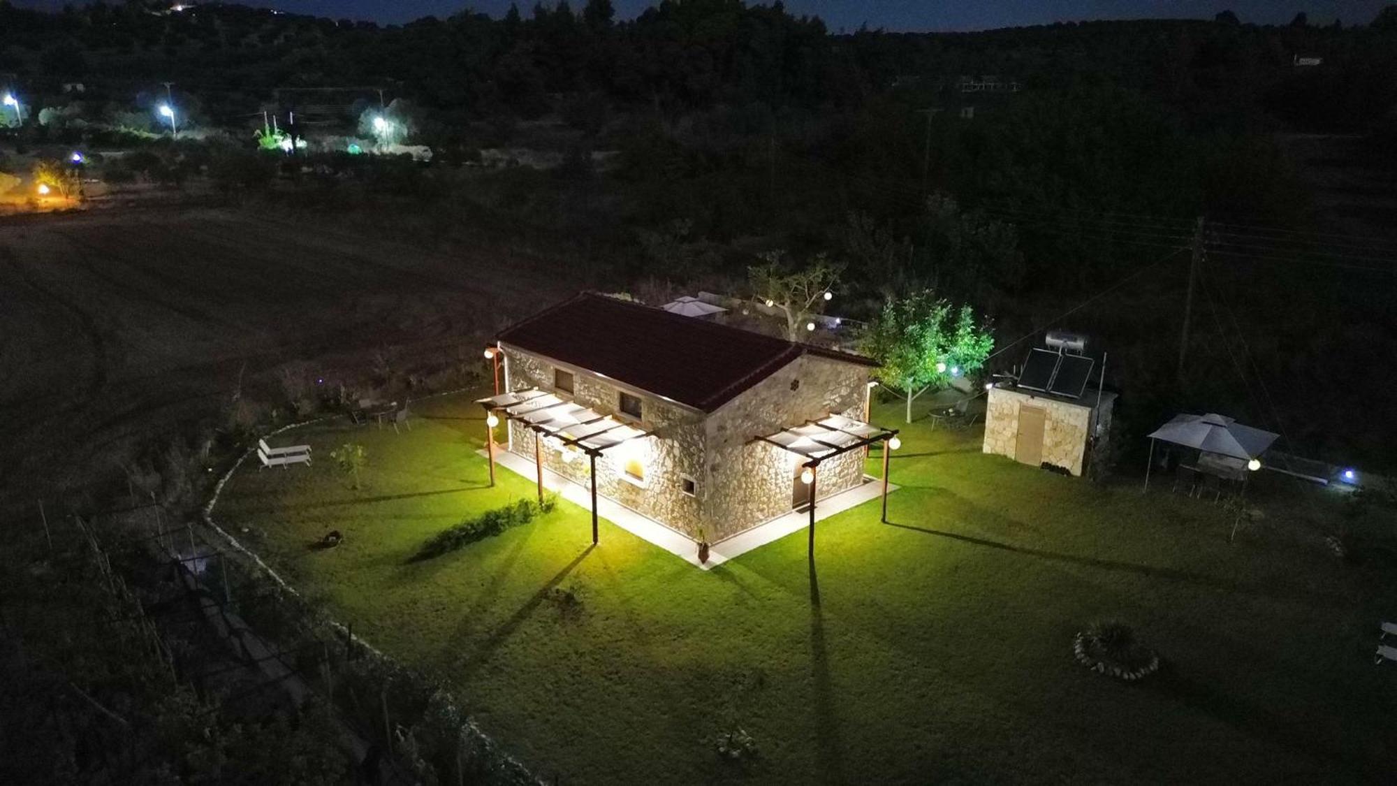 To Petrino Spiti Διαμέρισμα Ποσείδι Δωμάτιο φωτογραφία