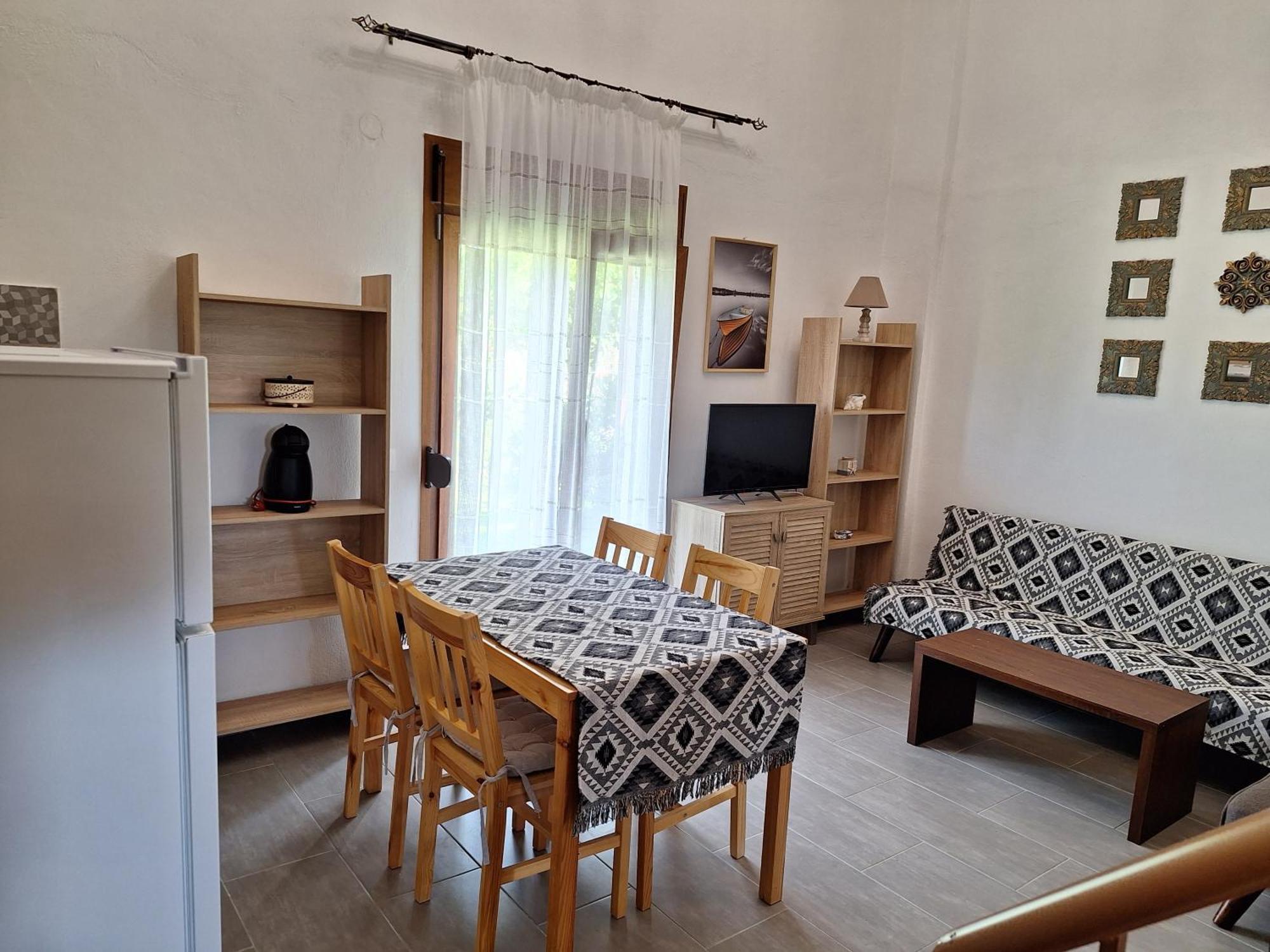 To Petrino Spiti Διαμέρισμα Ποσείδι Εξωτερικό φωτογραφία